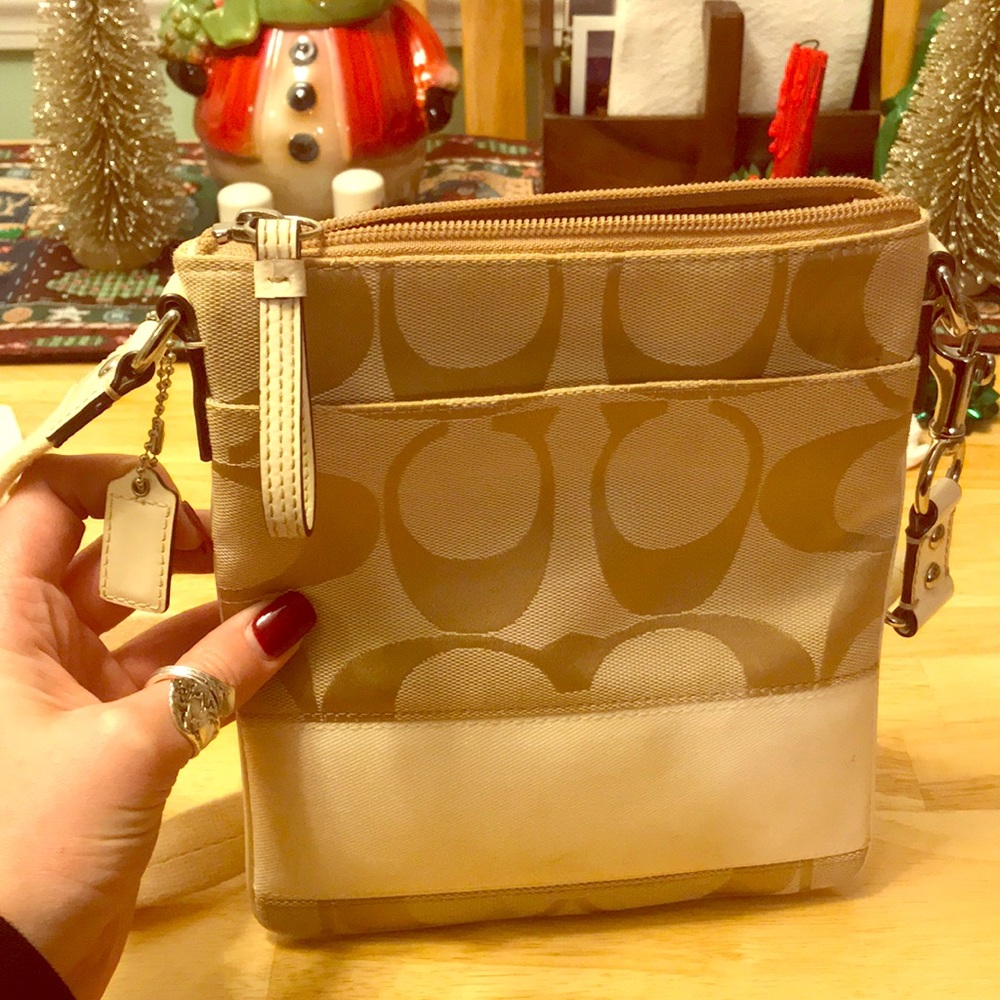 Coach Cross Body - Tan & Cream